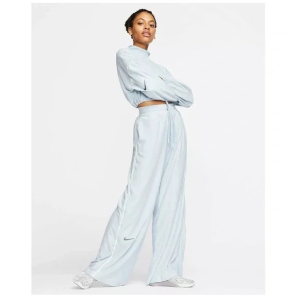 Women’s Nike City Ready Fleece Sweatshirt + Sweatpants SET - Picture 1 of 14